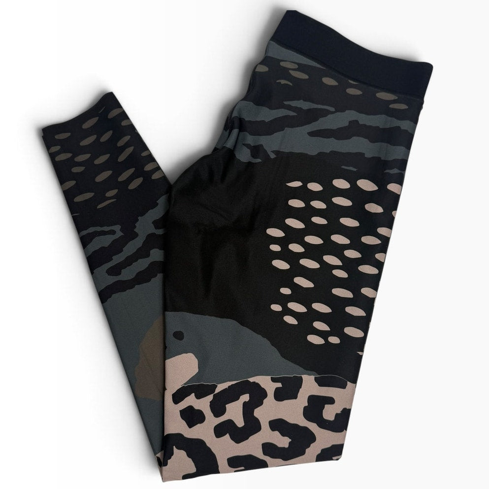 Ultracor Leggings XS Leopard Cheetah Camo Animal Print Lined Compression NWOT